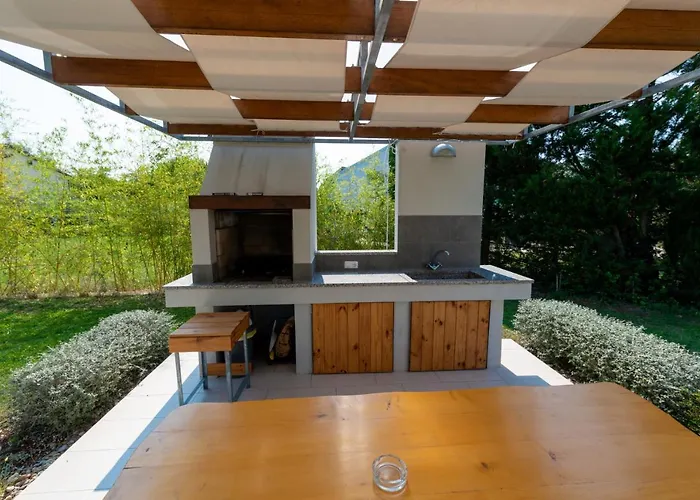 Casa Bamboo