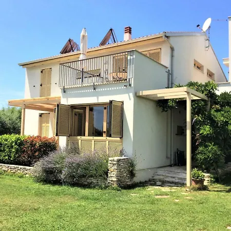 Casa Bamboo Lägenhet Banjole Exteriör bild